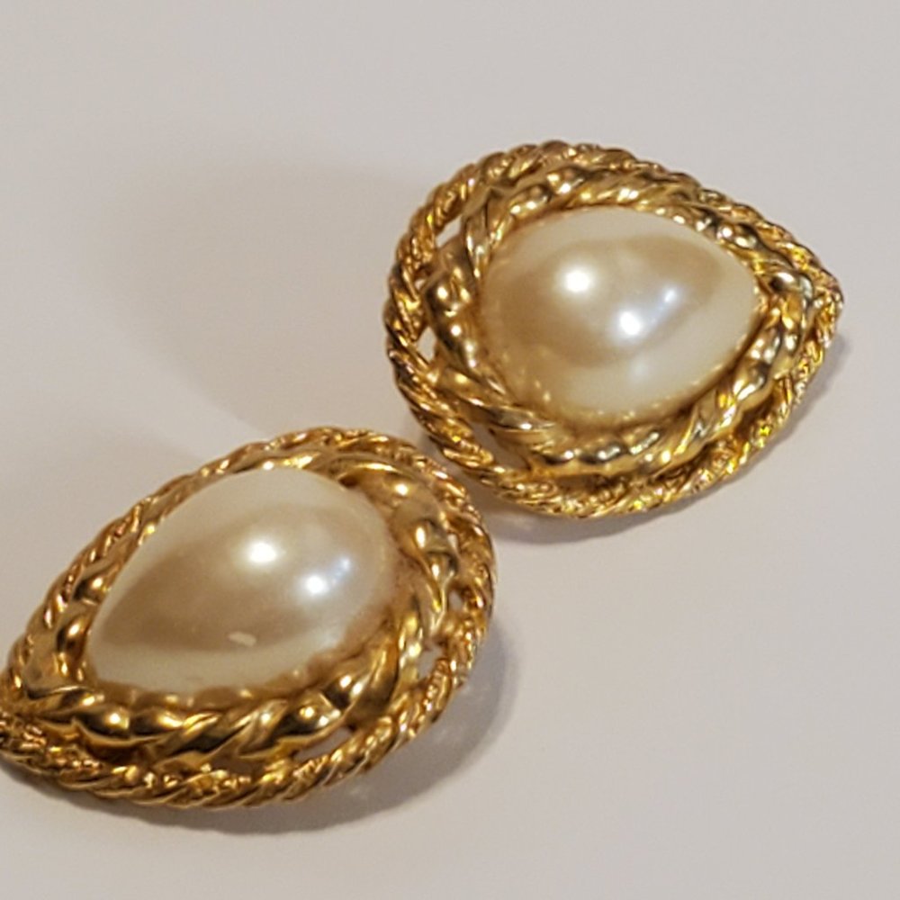Vintage Faux Pearl Clip Earrings